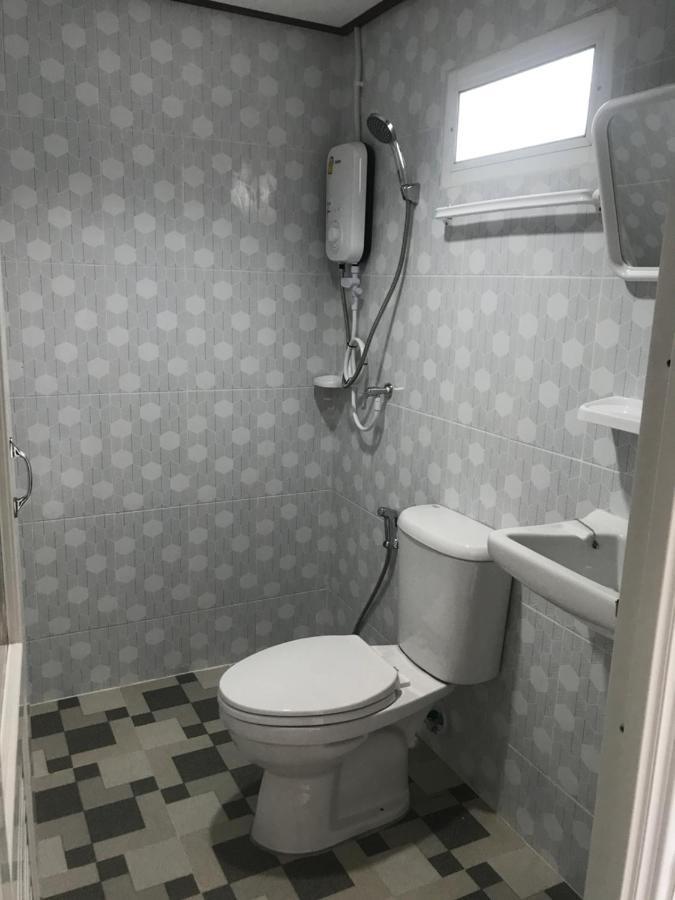 บ้านวิรา ห้องพัก Baan Wira Хон Каен Экстерьер фото
